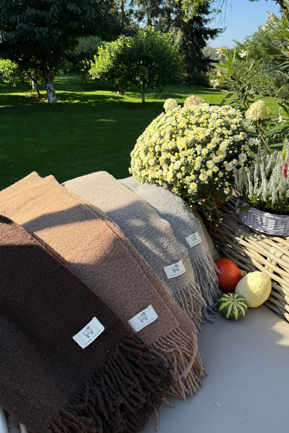 Koc wełna BOUCLE, light brown