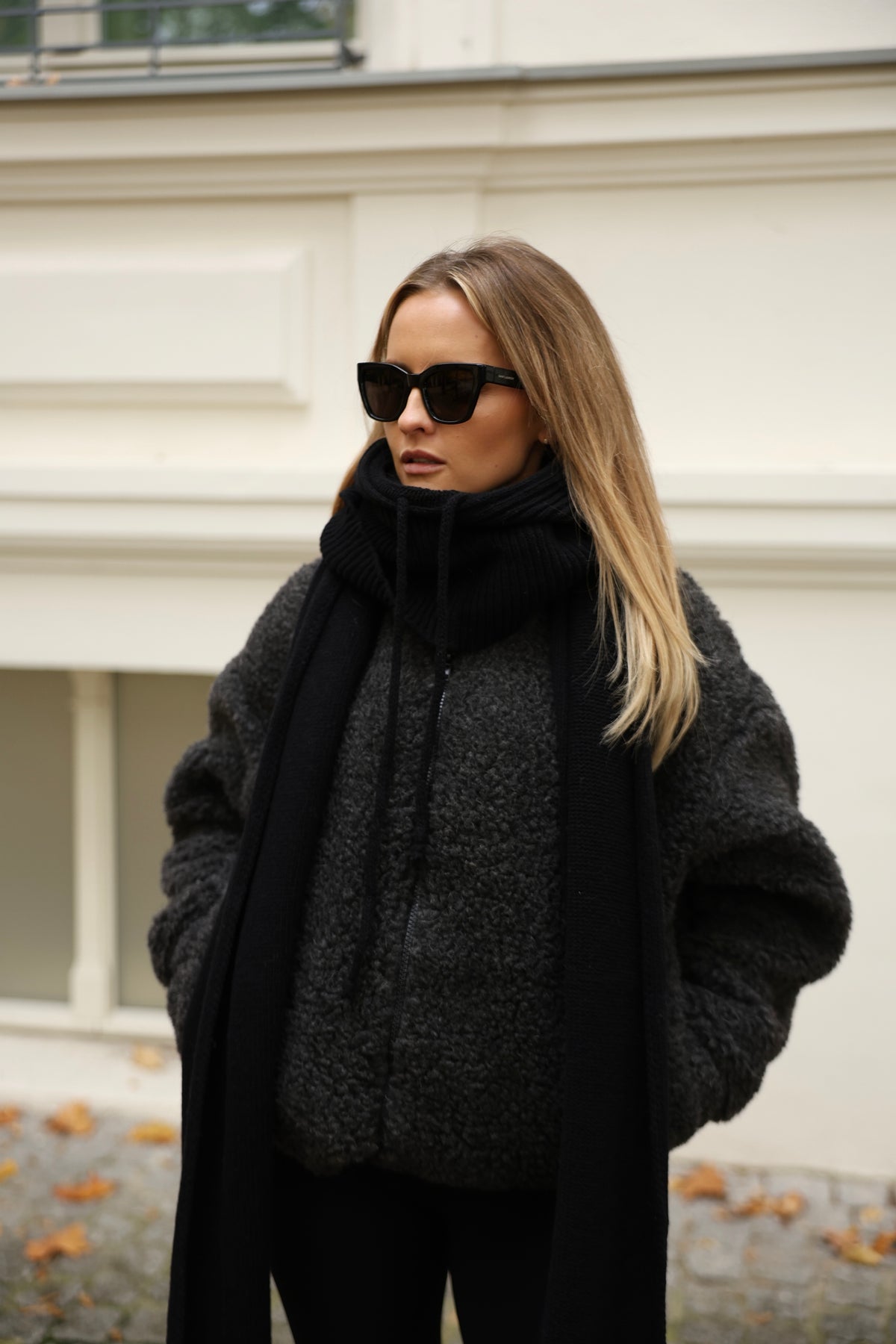 Szal merino czarny, Black